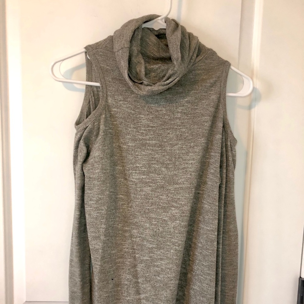 🍃gray long sleeve turtleneck🍃